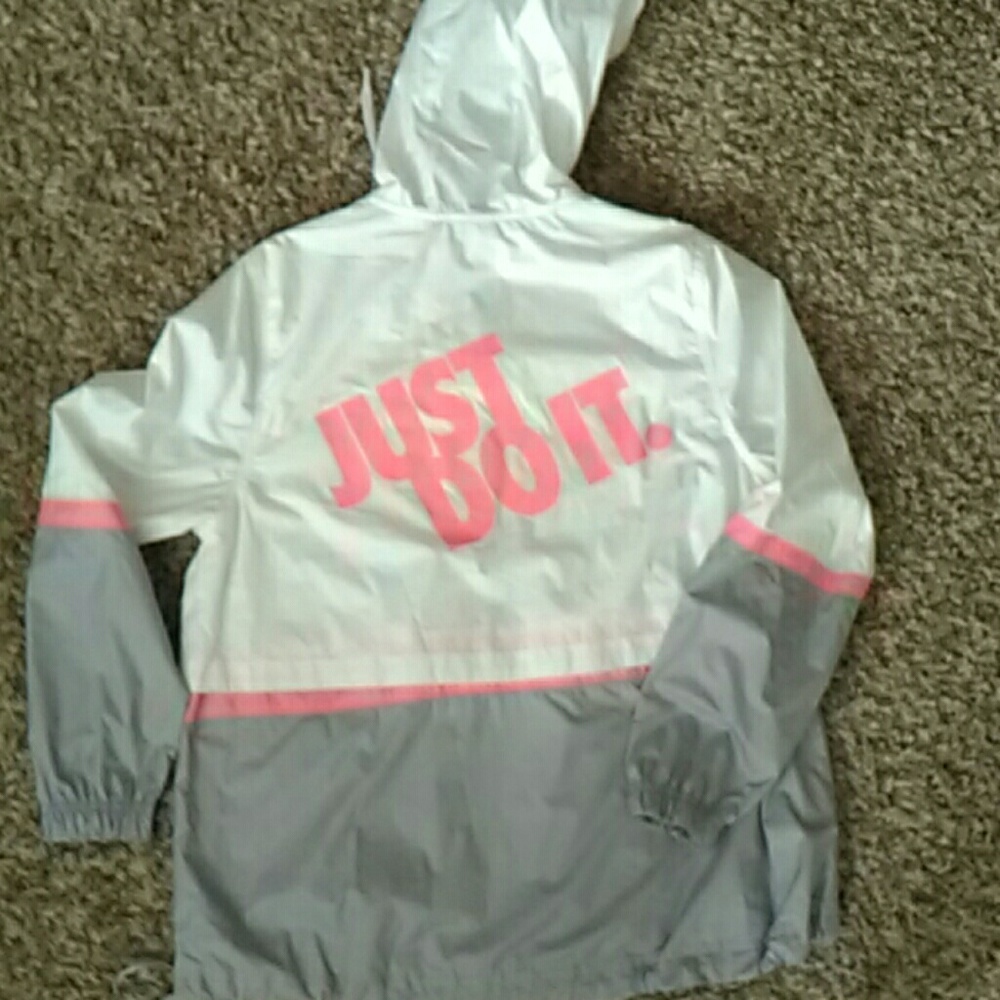 Nike windbreaker